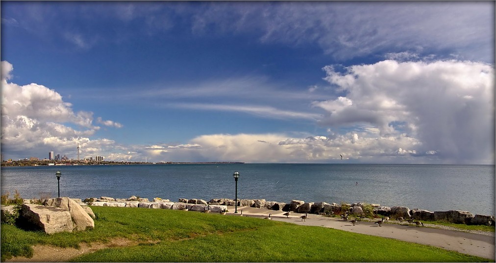 пераменная воблачнасць, часам дажджы