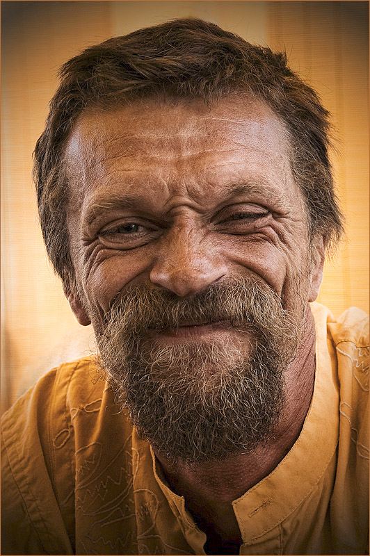 Оранжевый Портрет Хорошего Человека...