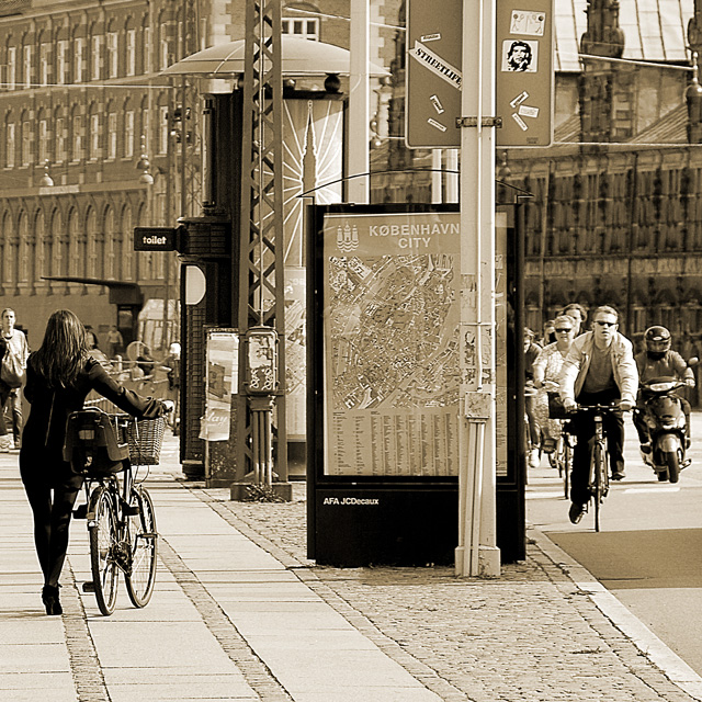 На встречных курсах