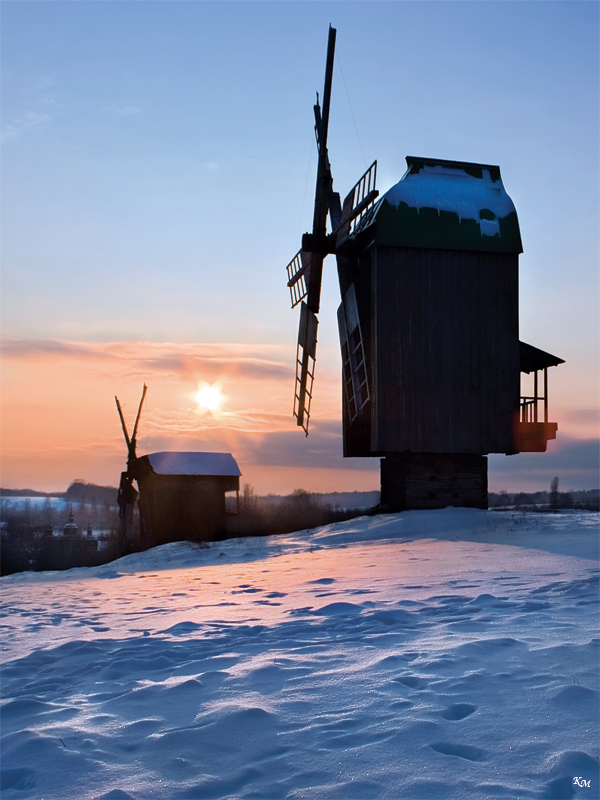 Зимой солнце садится рано...