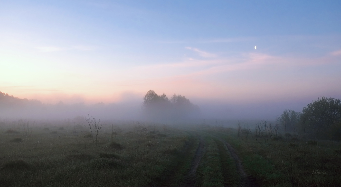Луна перед рассветом.