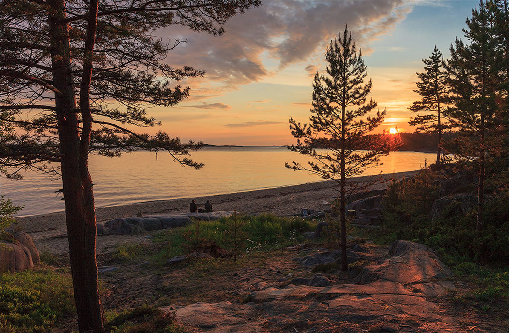 Семь минут до полуночи.