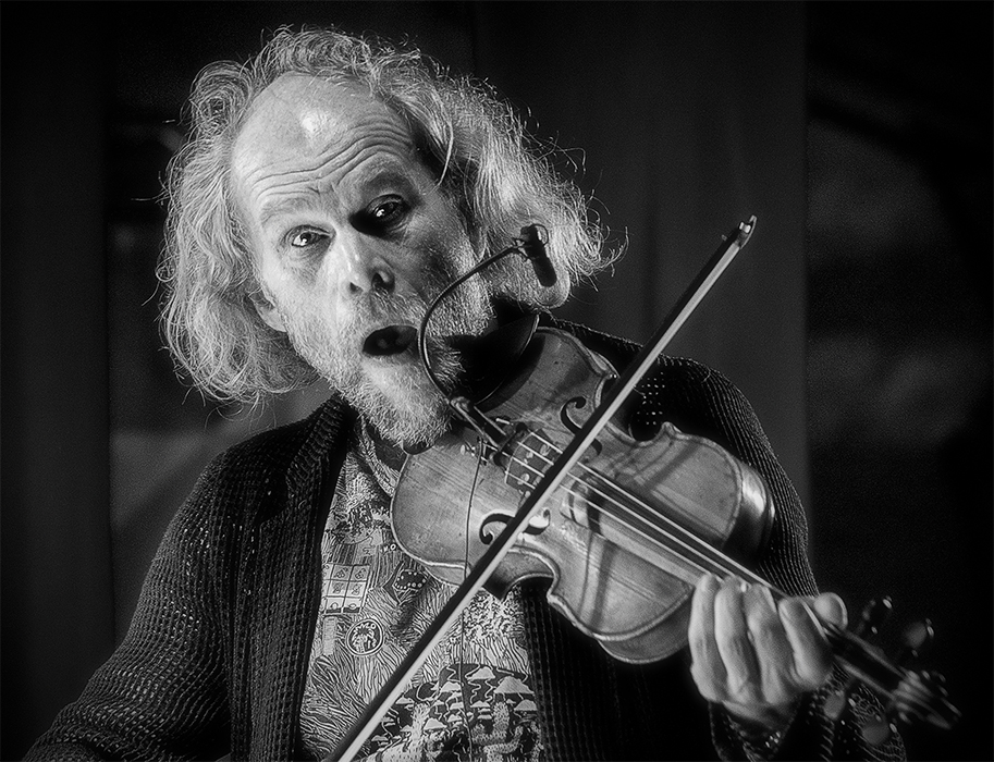 Весь в ритме