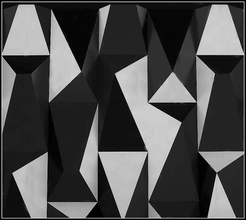 "Чёрный квадрат", подхвативший коронавирус !!!