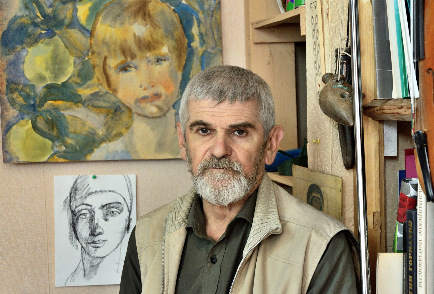 Художник В.Луневский