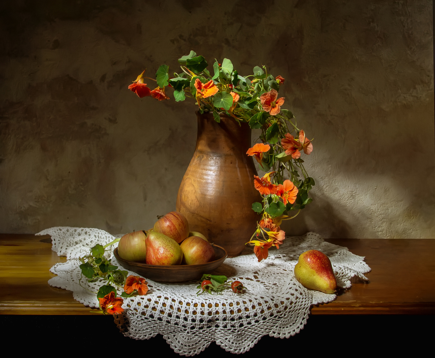 С грушами...