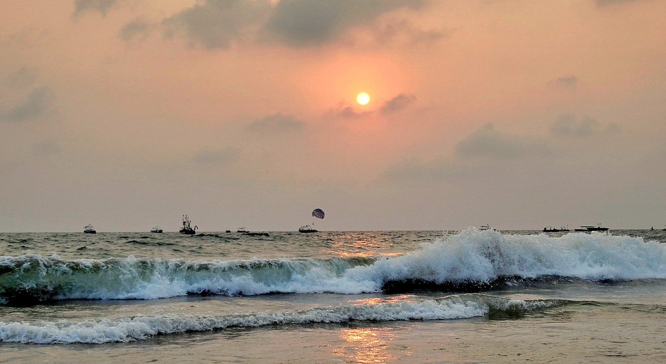 Море волнуется