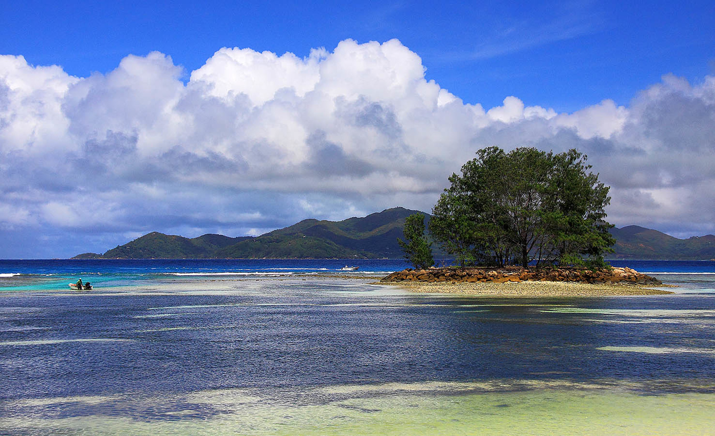 На острове Ла Диг