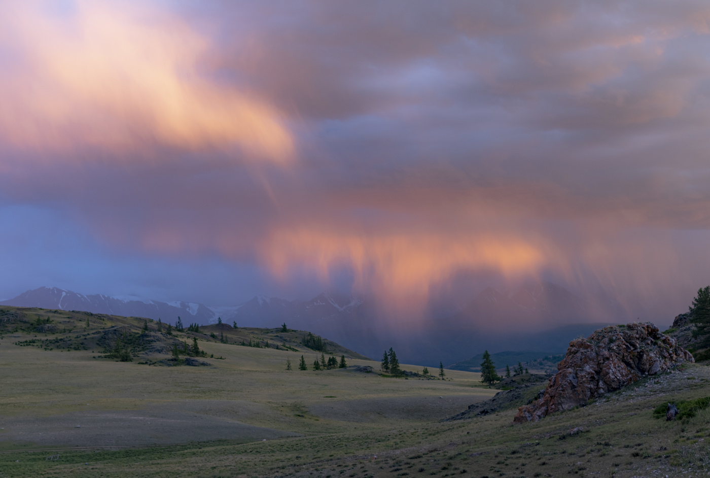 Где-то идет дождь