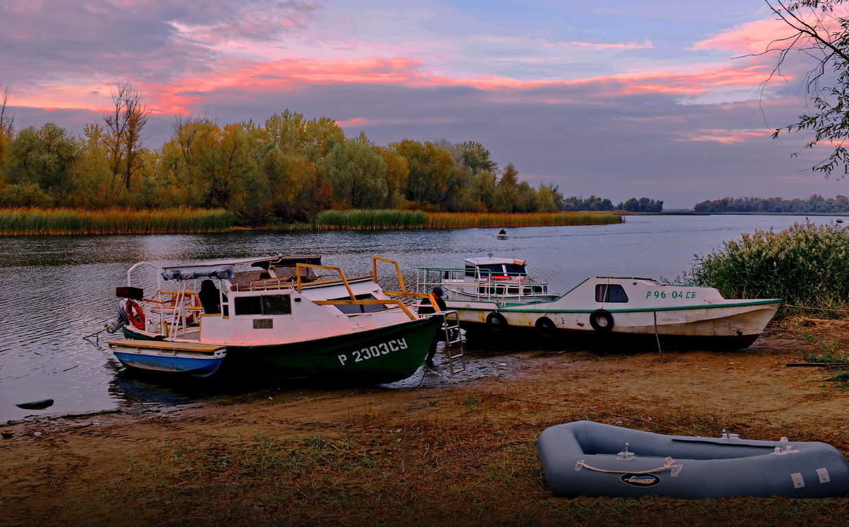 Сумерки и тишина.
