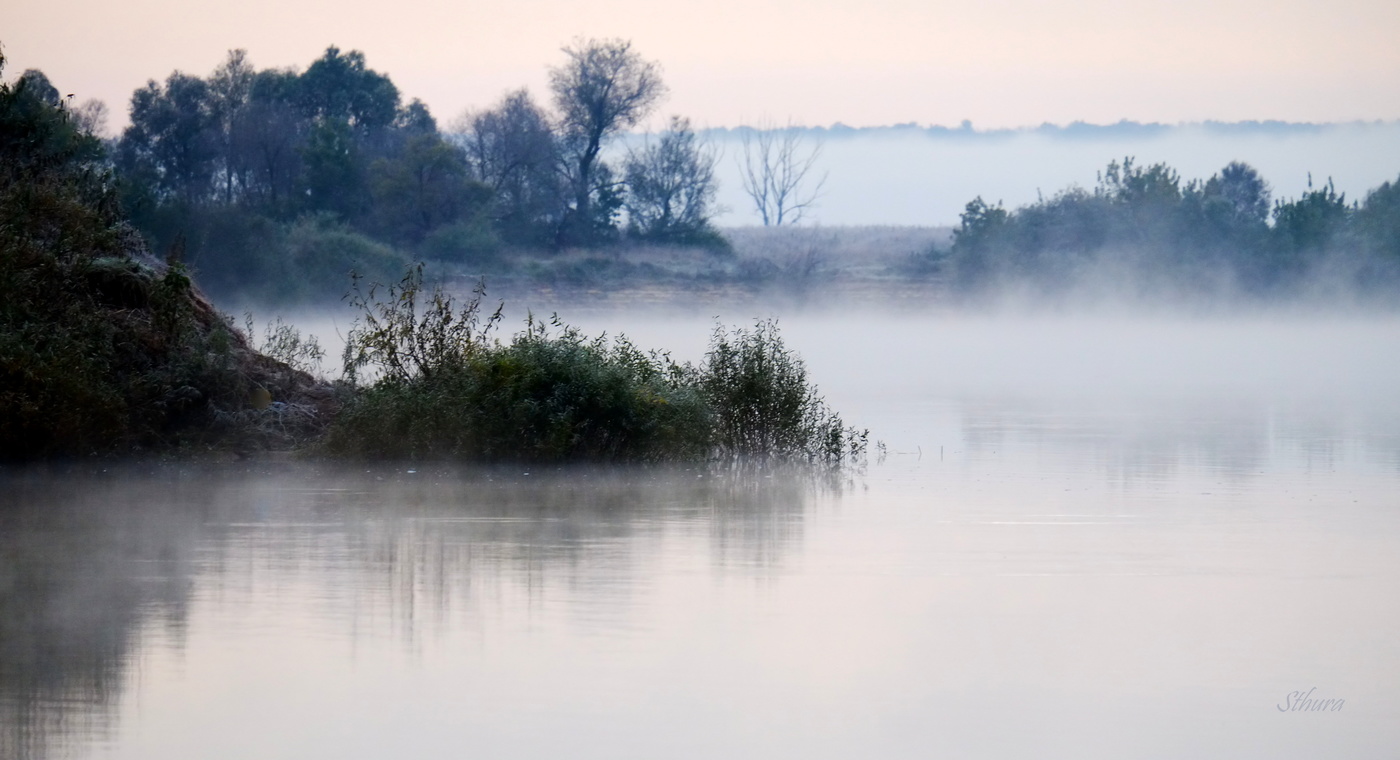На Оке туман.