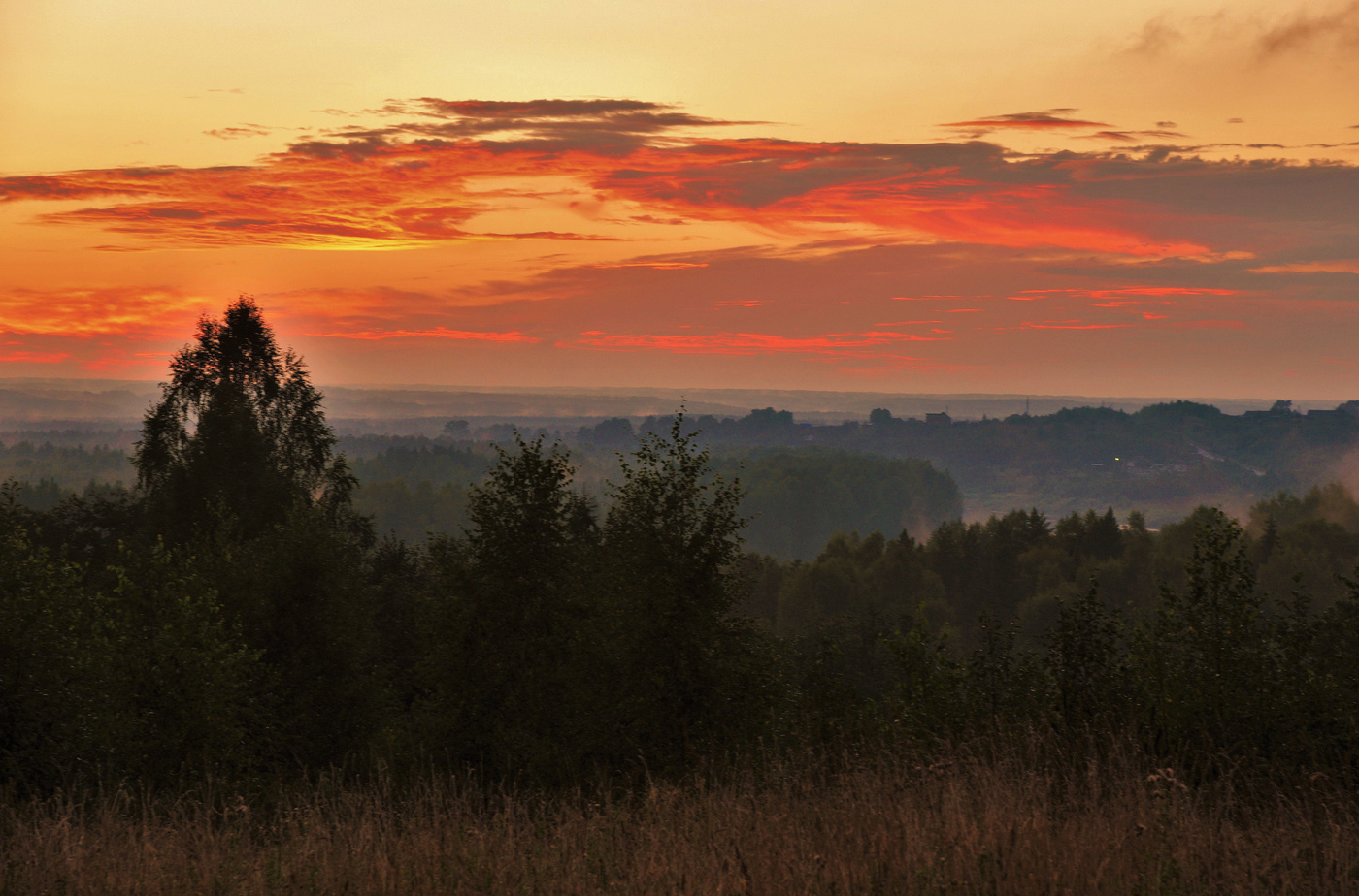 "Как под вечер в деревне молчит тишина ..."