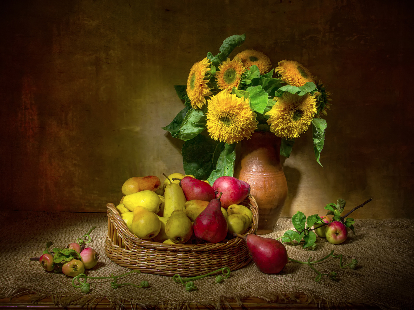 С грушами...