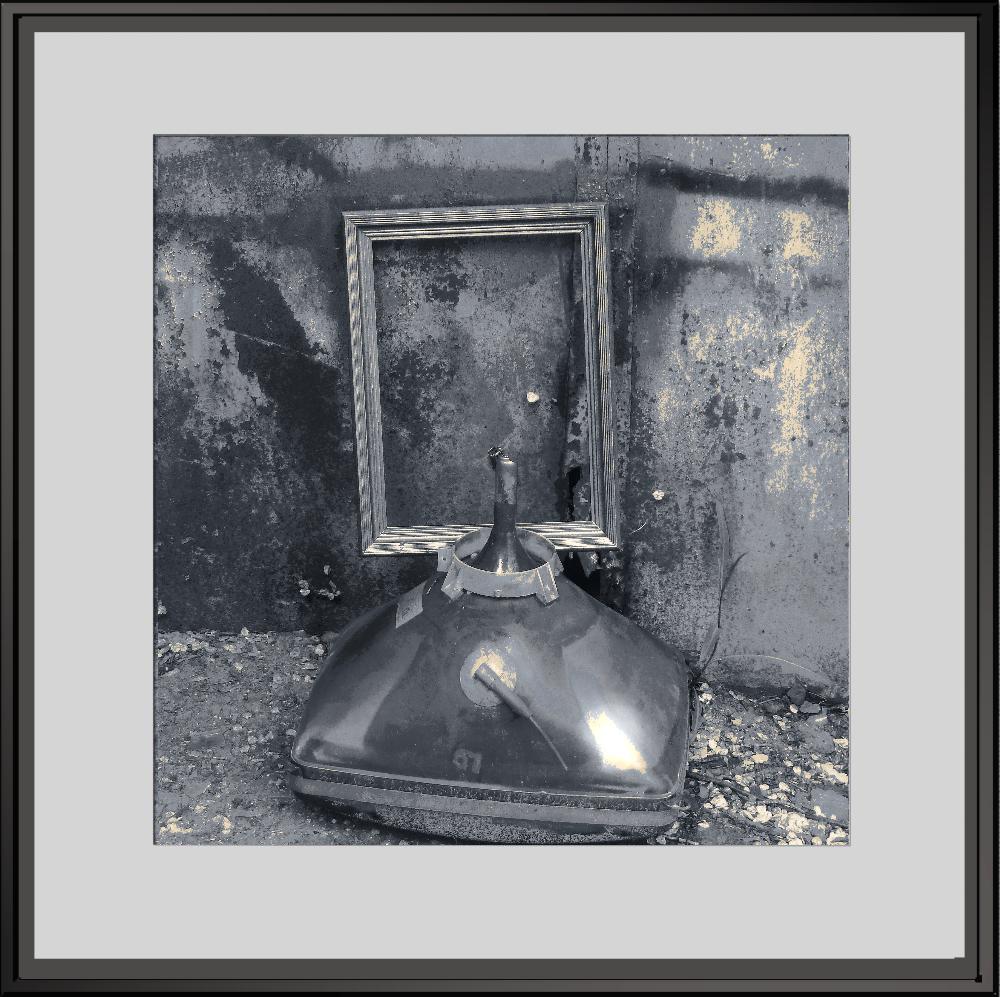 За рамками приличия