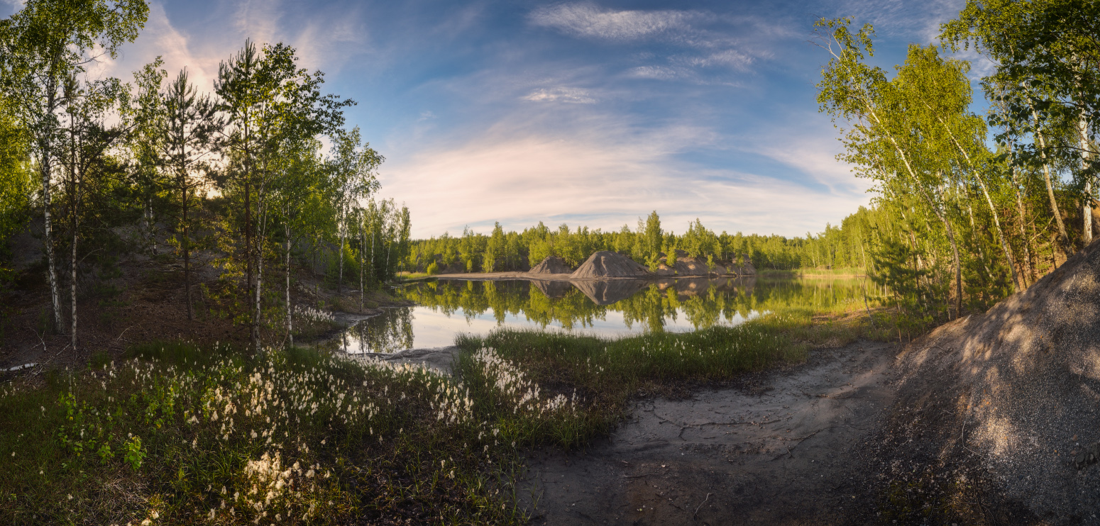В глуши лесных суворовских озер...