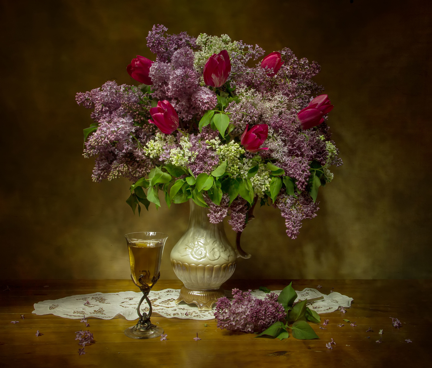 Дурманящий запах сирени....