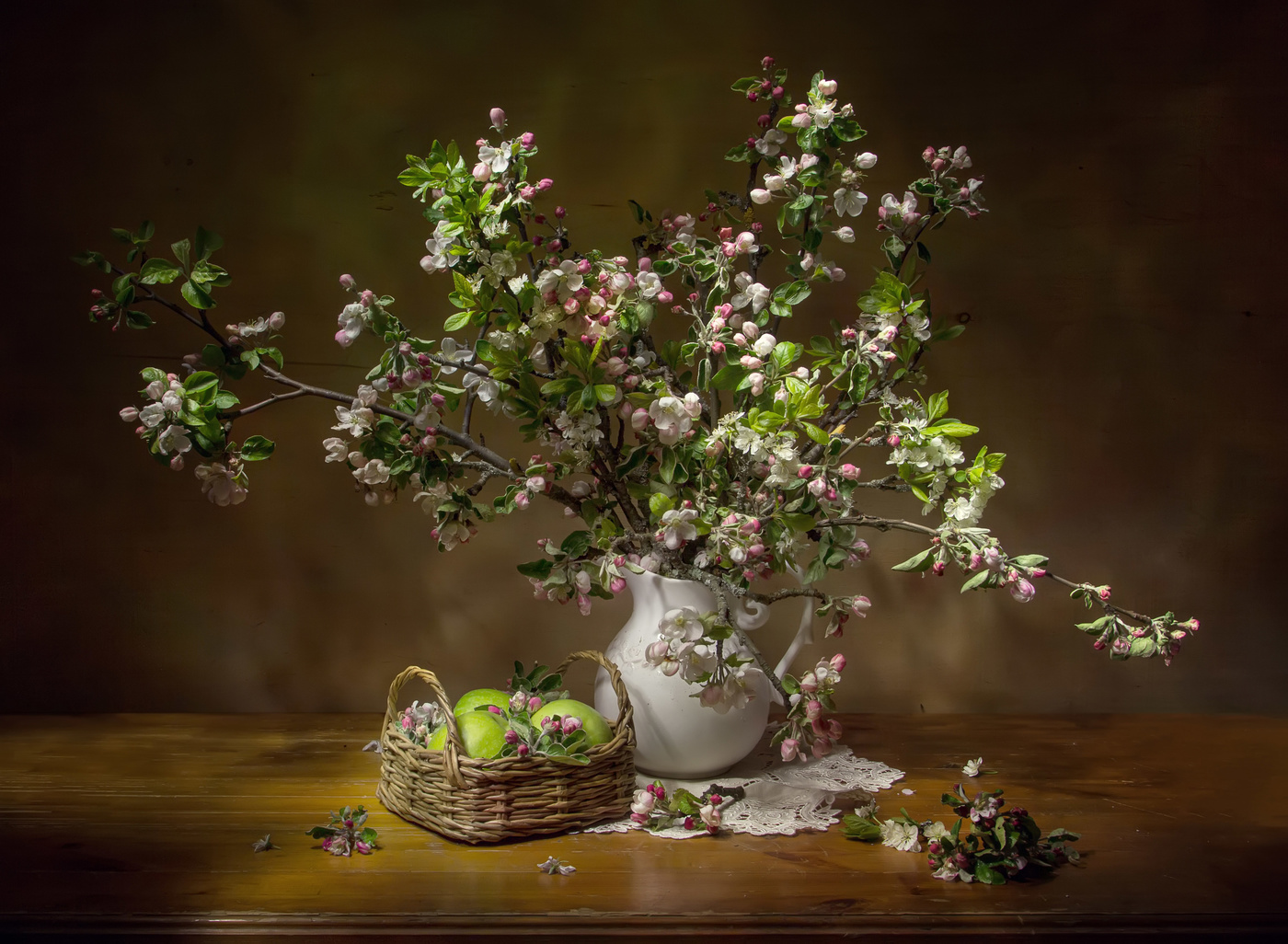 Яблонька зацвела...