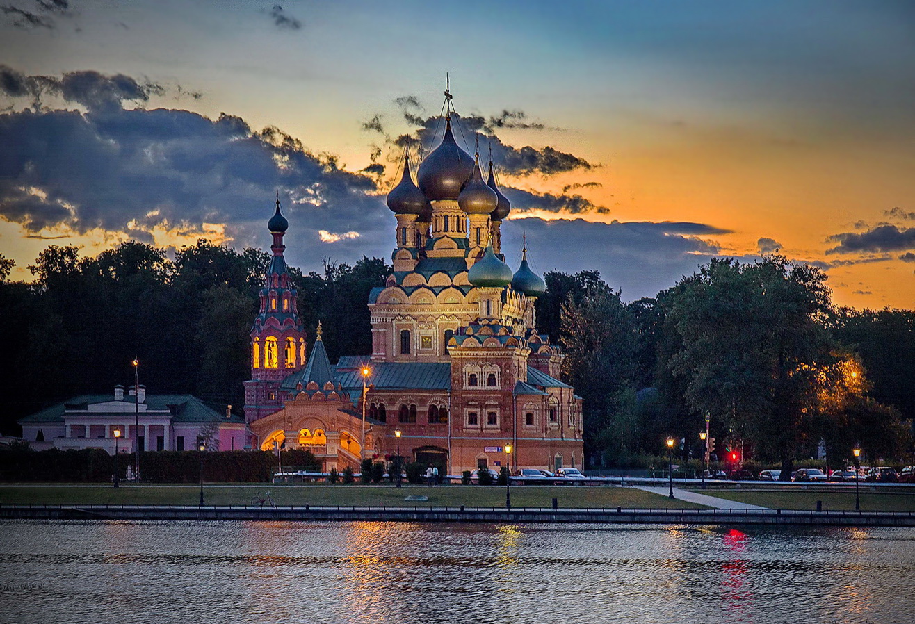 Храм Троицы Живоначальной в Останкино
