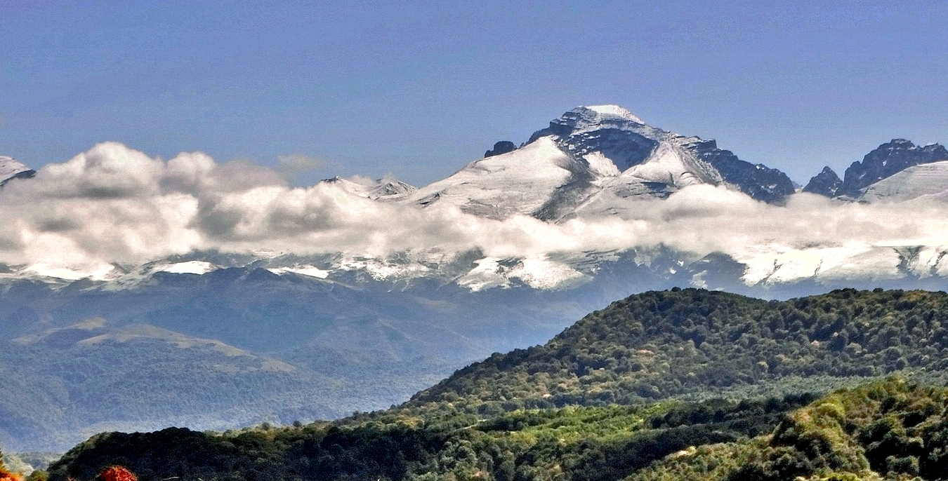 Горные вершины Кавказа