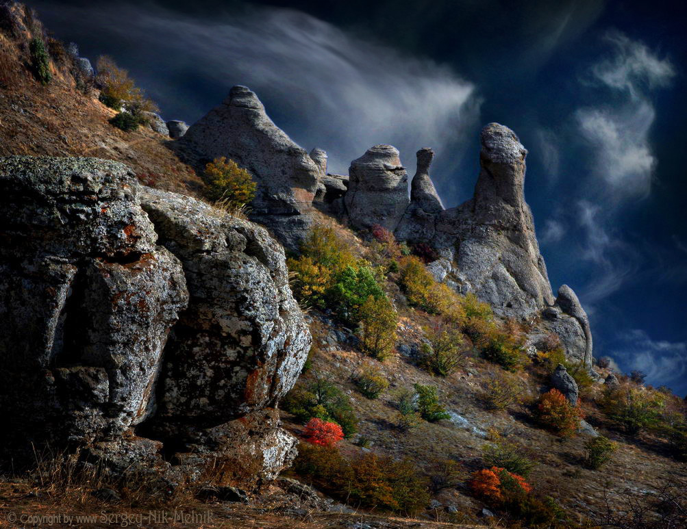 Окаменевшие ИДОЛЫ Долины Привидений