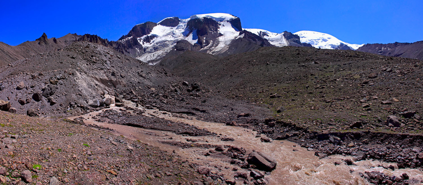 Вот с такого ручейка..