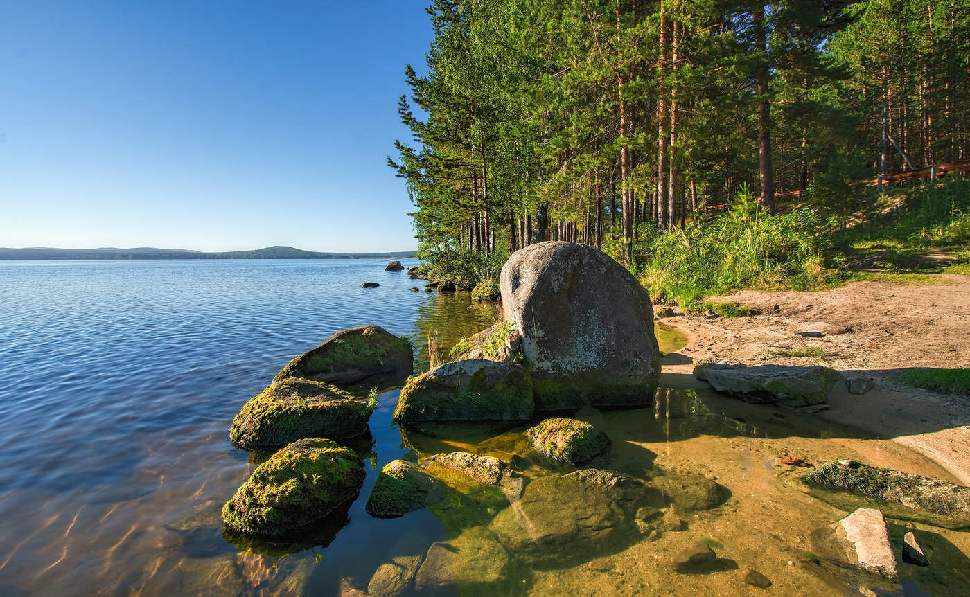 Берег озера