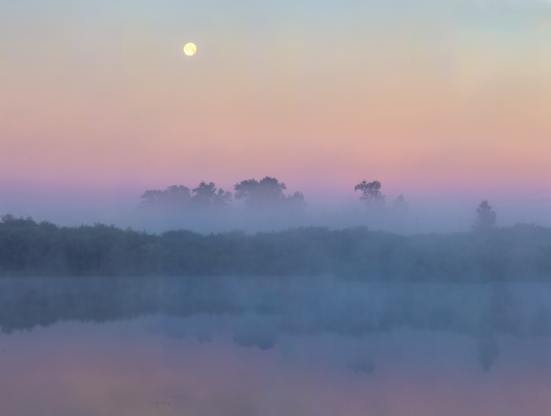 Пейзаж с луной