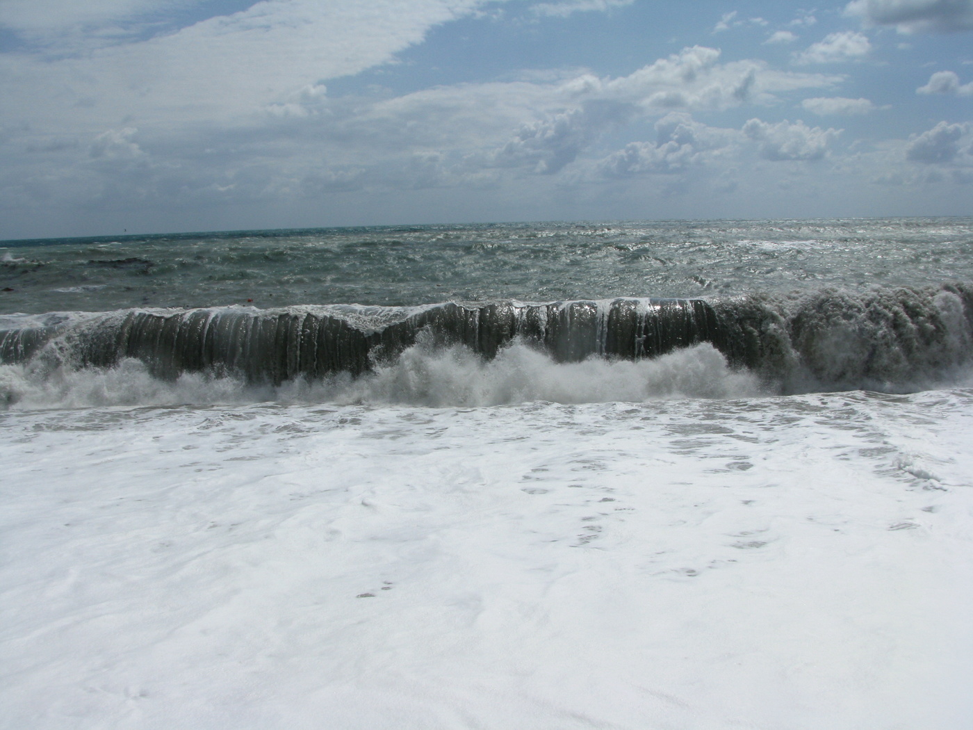 кажется шторм начинается