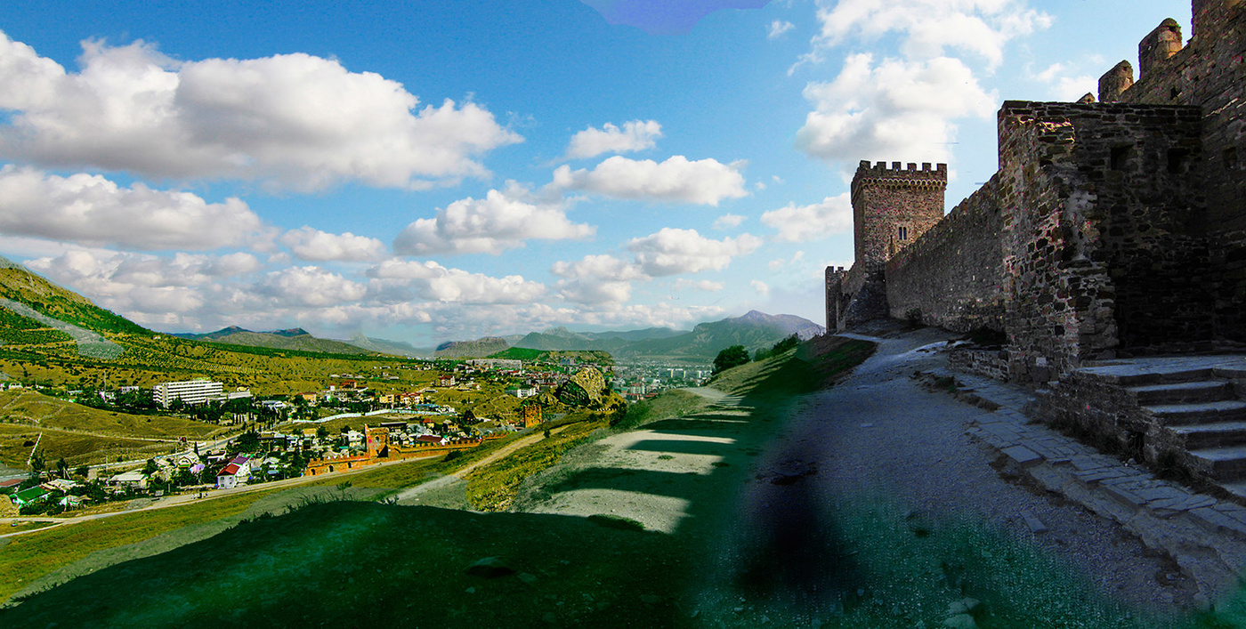 Вид на Судак из крепости Сурож.