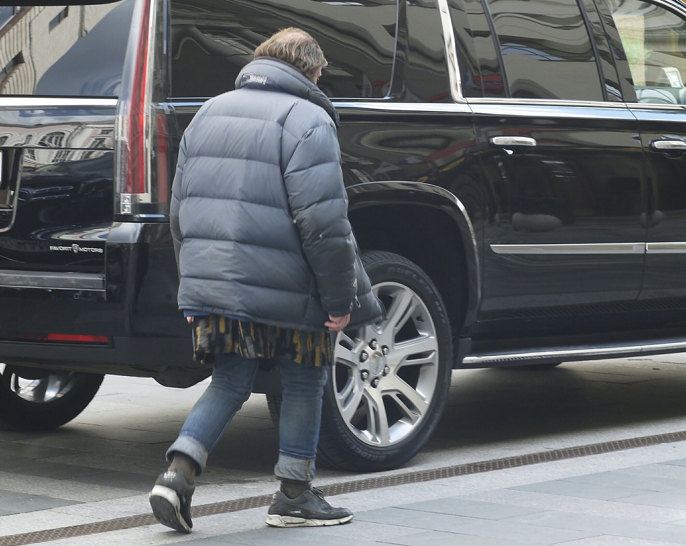 Отчужденность.Летняя прогулка