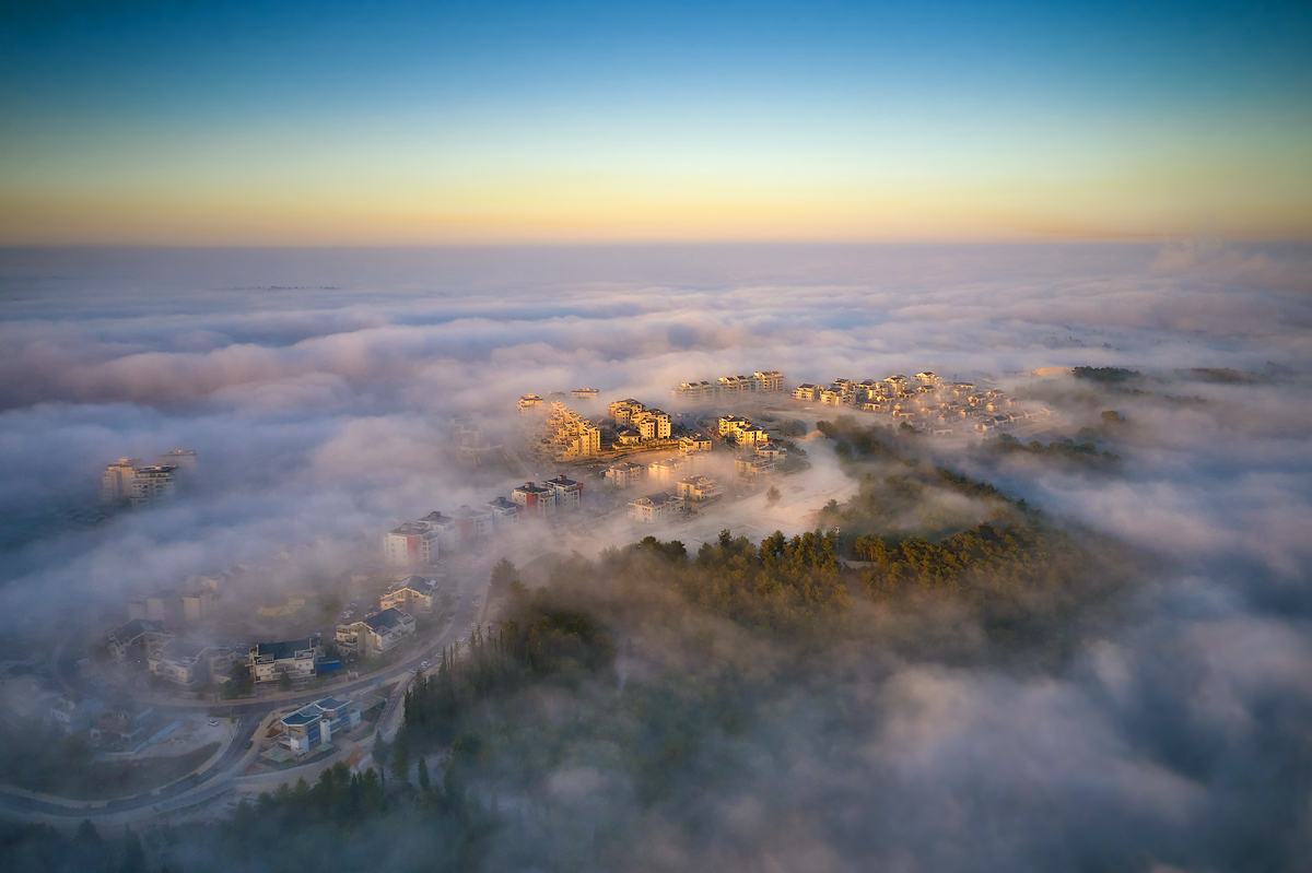 Туманы над городом ...