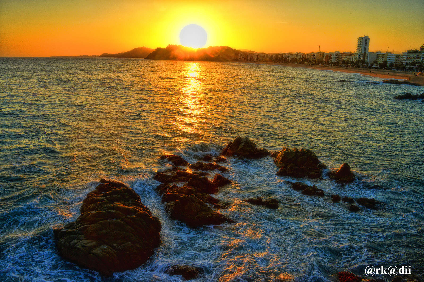 НА ЗАКАТЕ ДНЯ.