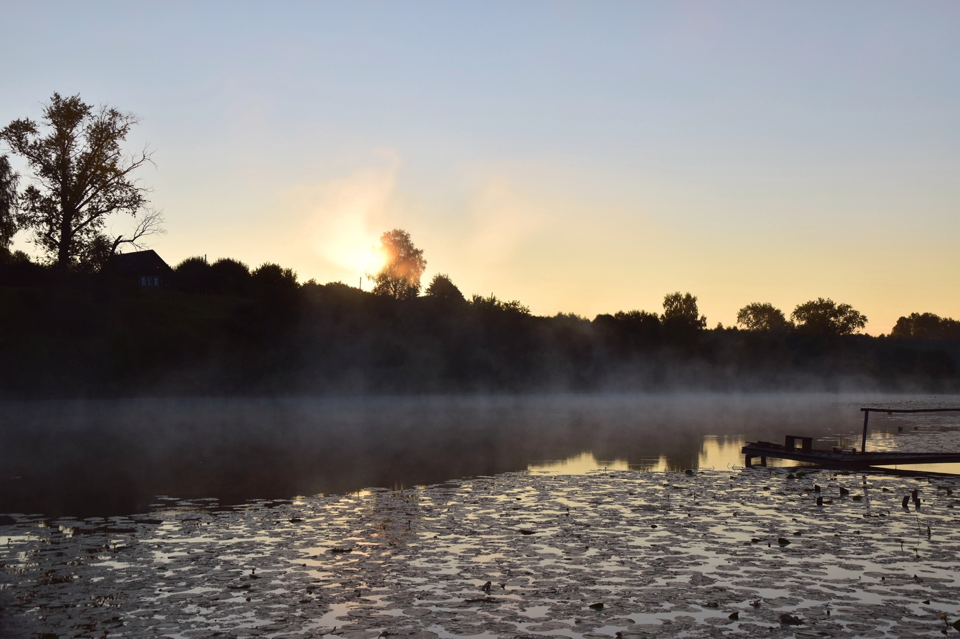 Свежо и спокойно. И свято...