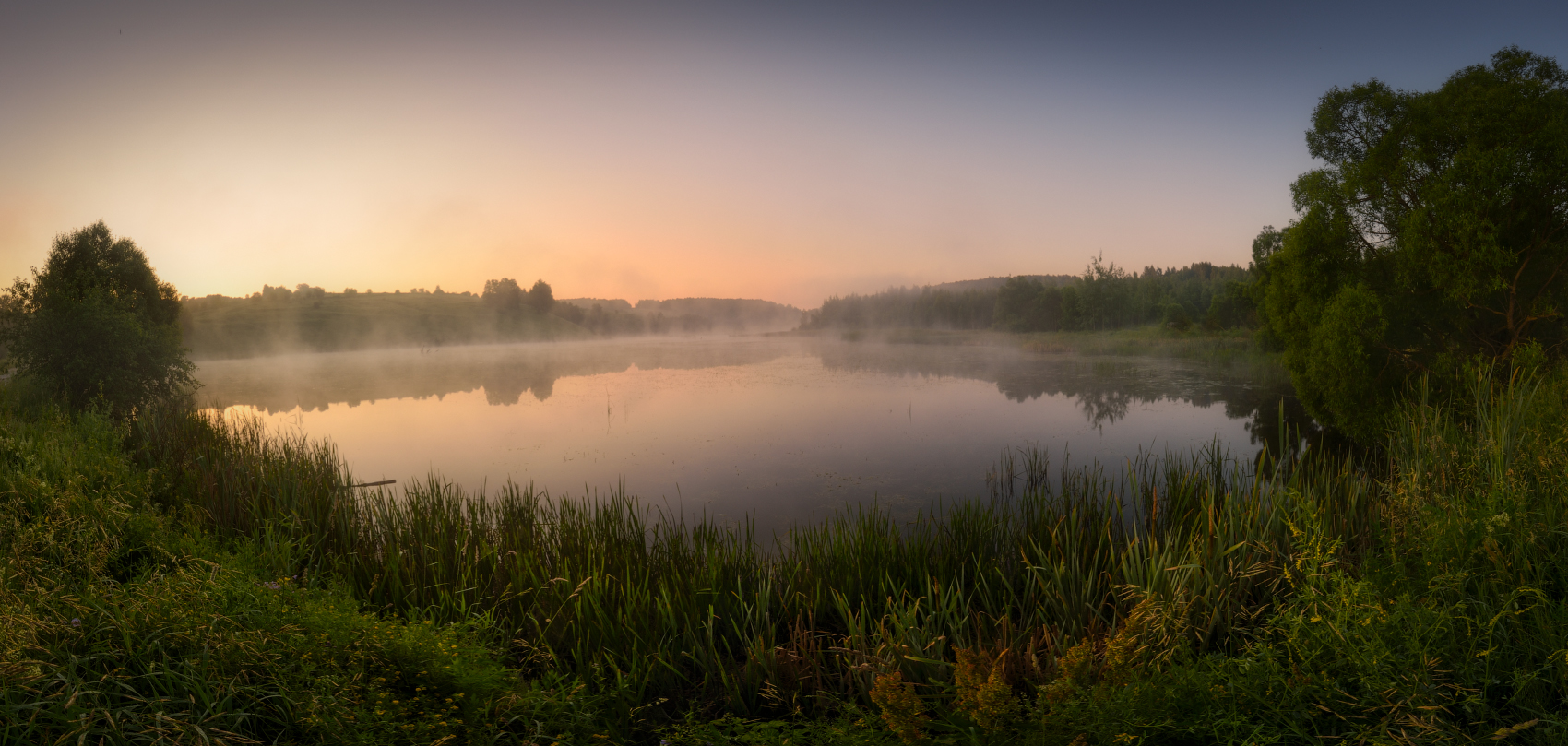 Минуты утренней зари...