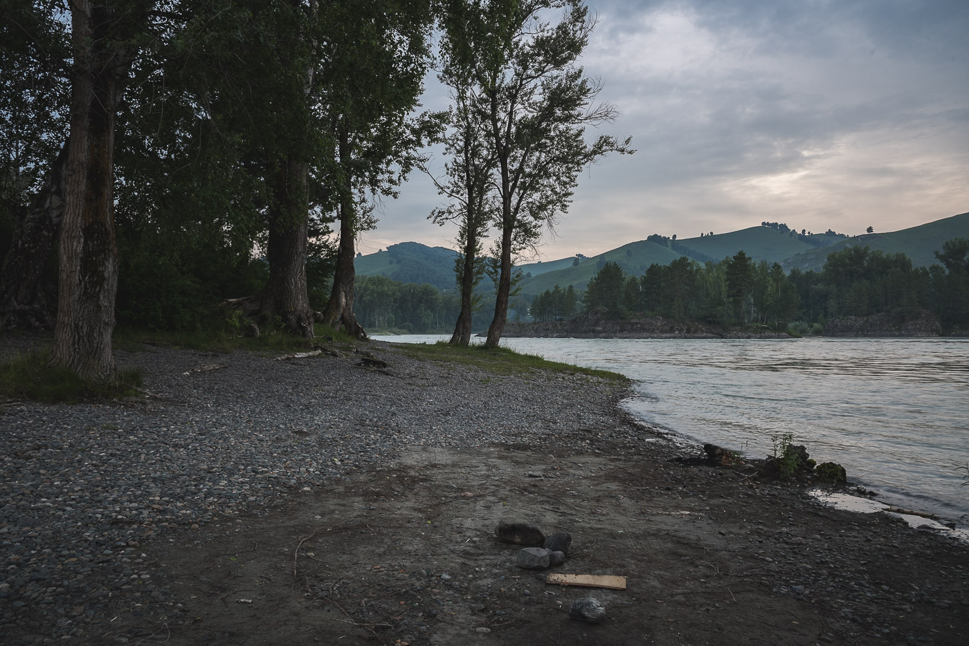 Вечер у реки