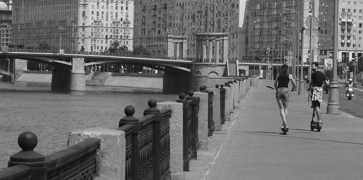 Вариант кадрирования.Лето в Москве 2020.