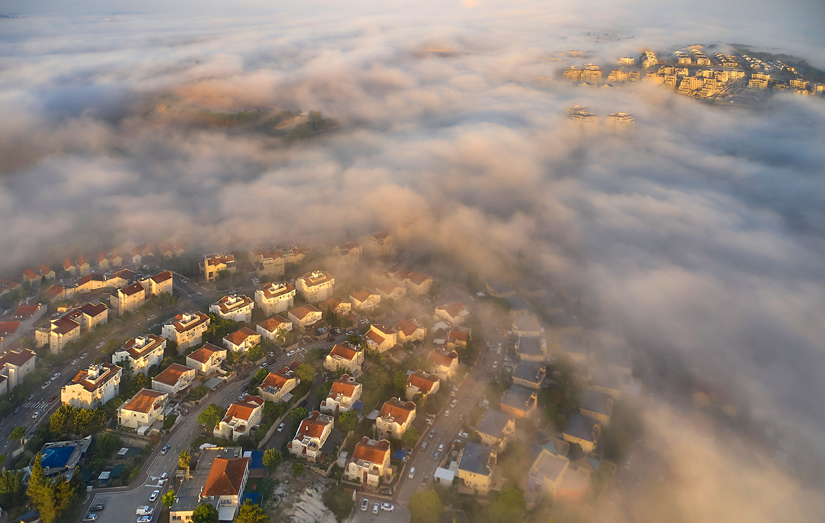 Туманы над городом ...