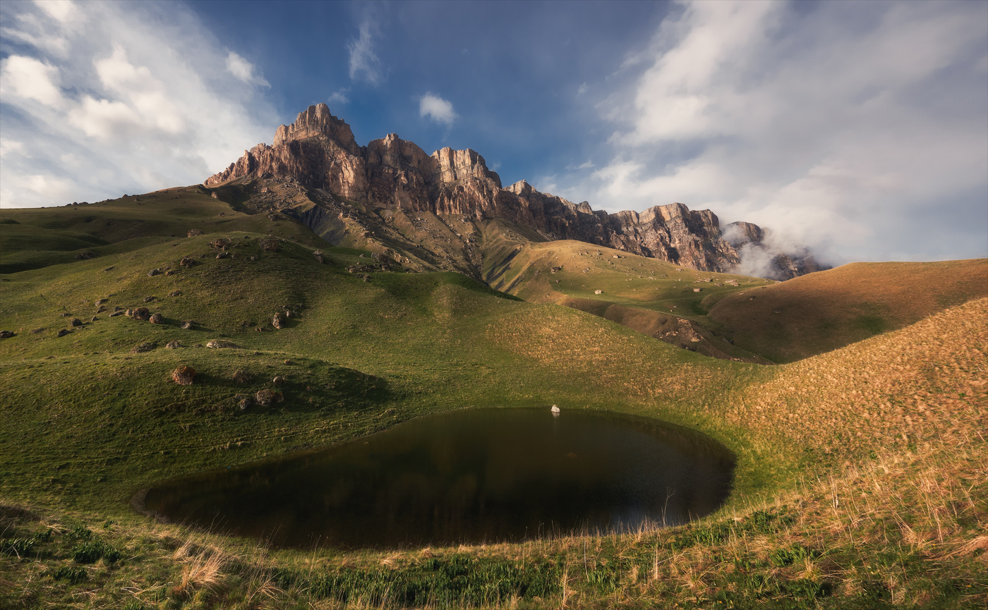 У затерянного озера.