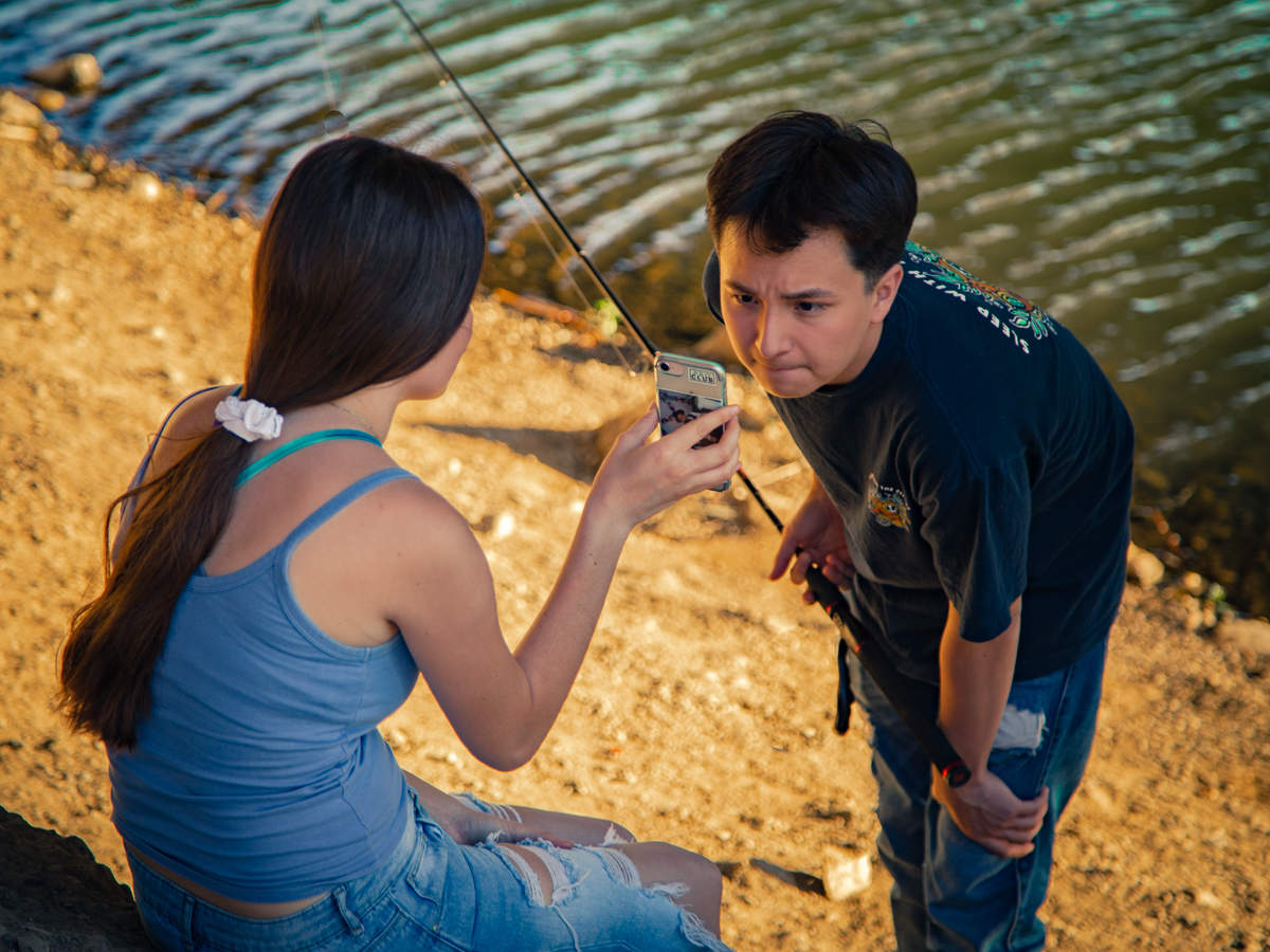 - А ты ревнуешь?