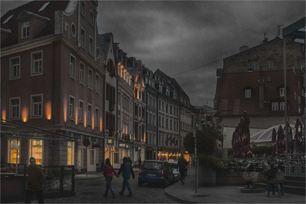 Вечер наступает...