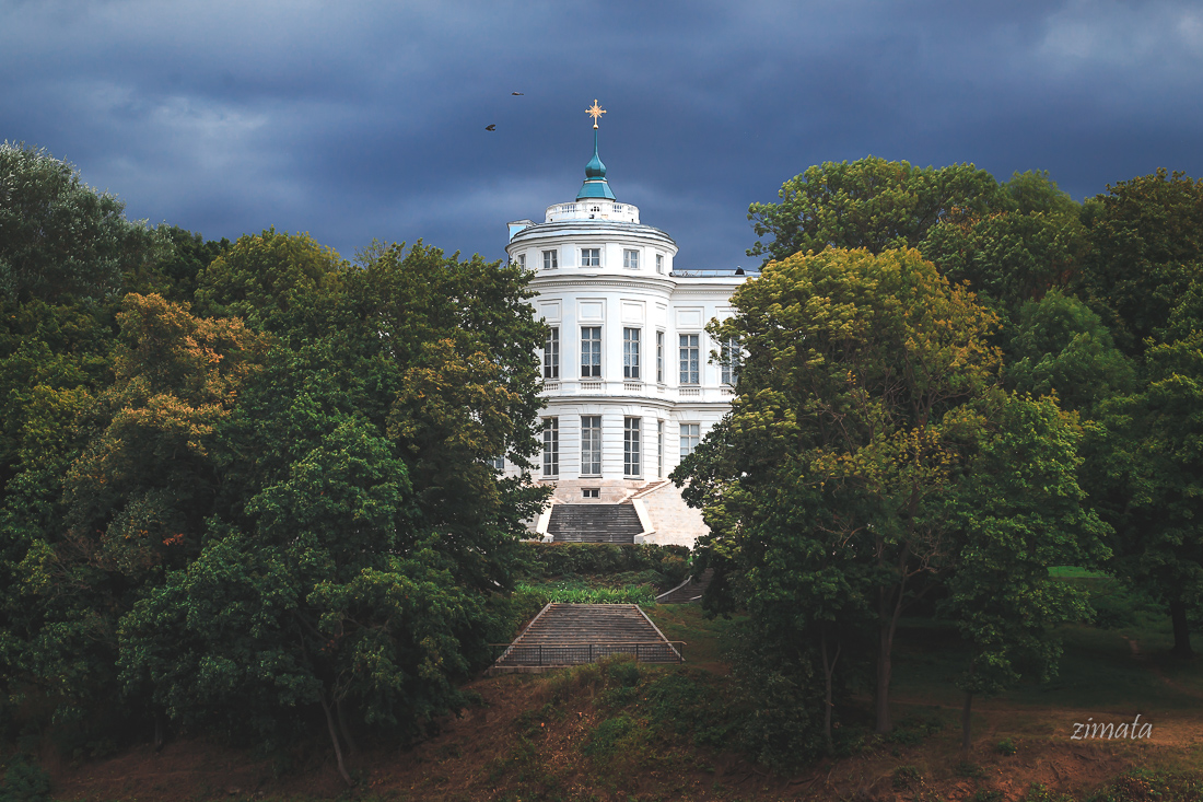 дворец графа Бобринского