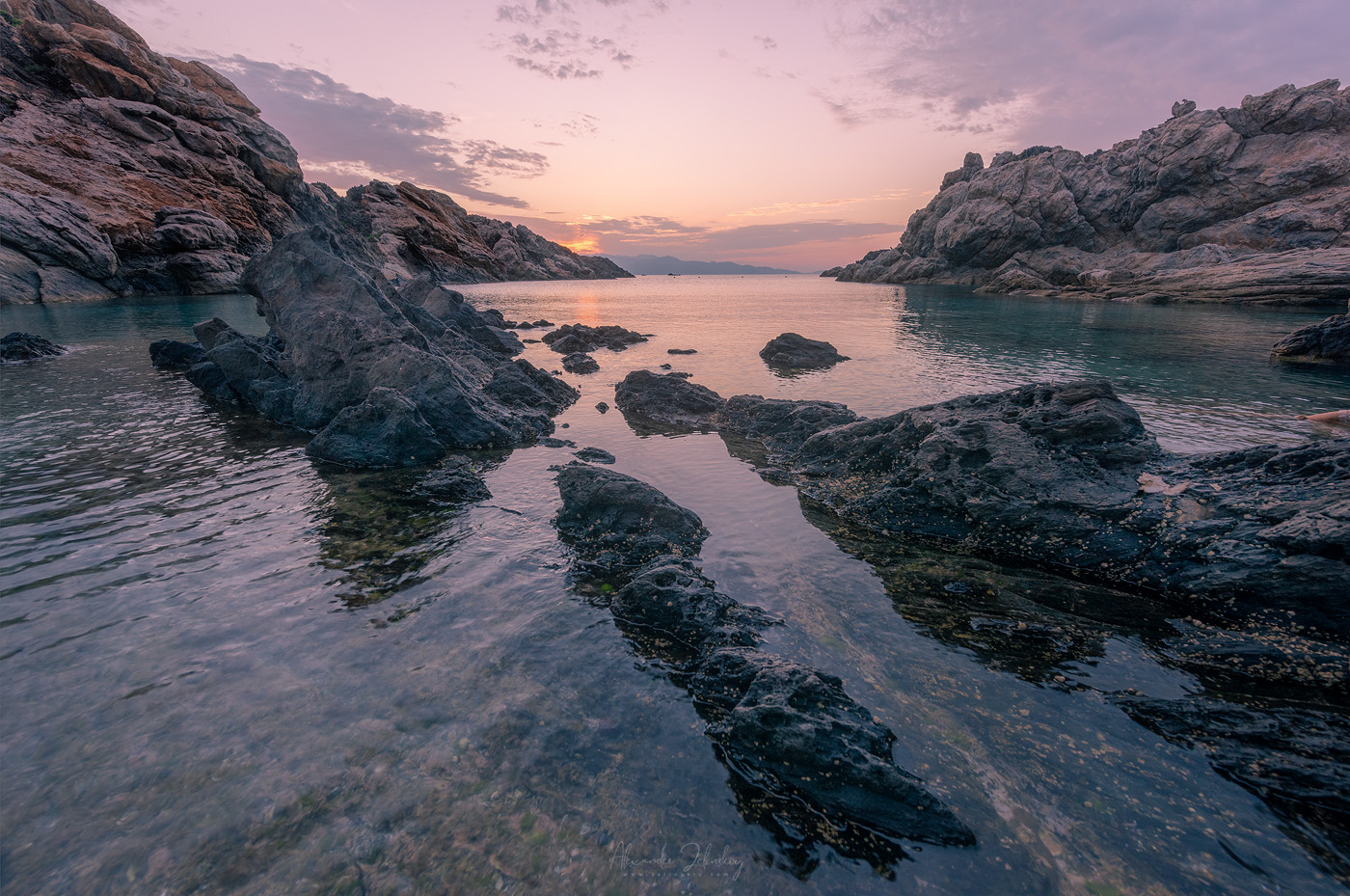 В розовом свете