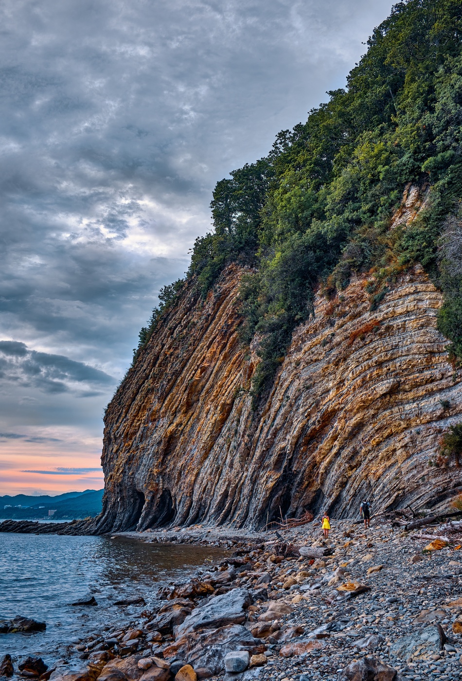 Желтое платье.