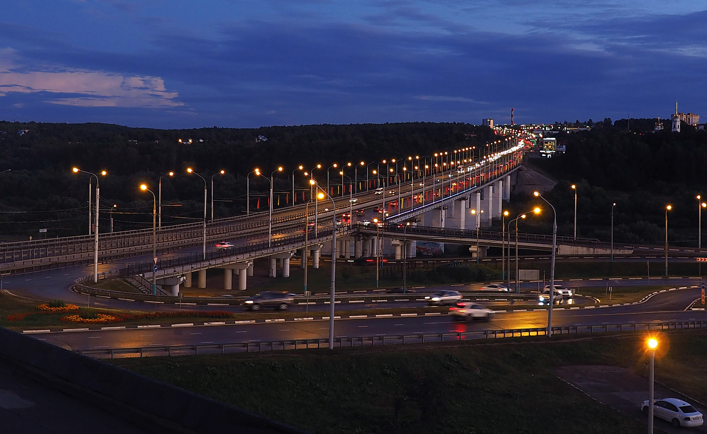 Гагаринский мост через Оку.