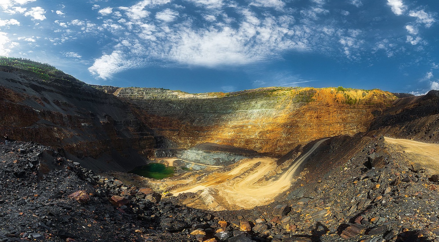Карьер Ново-Бакальский