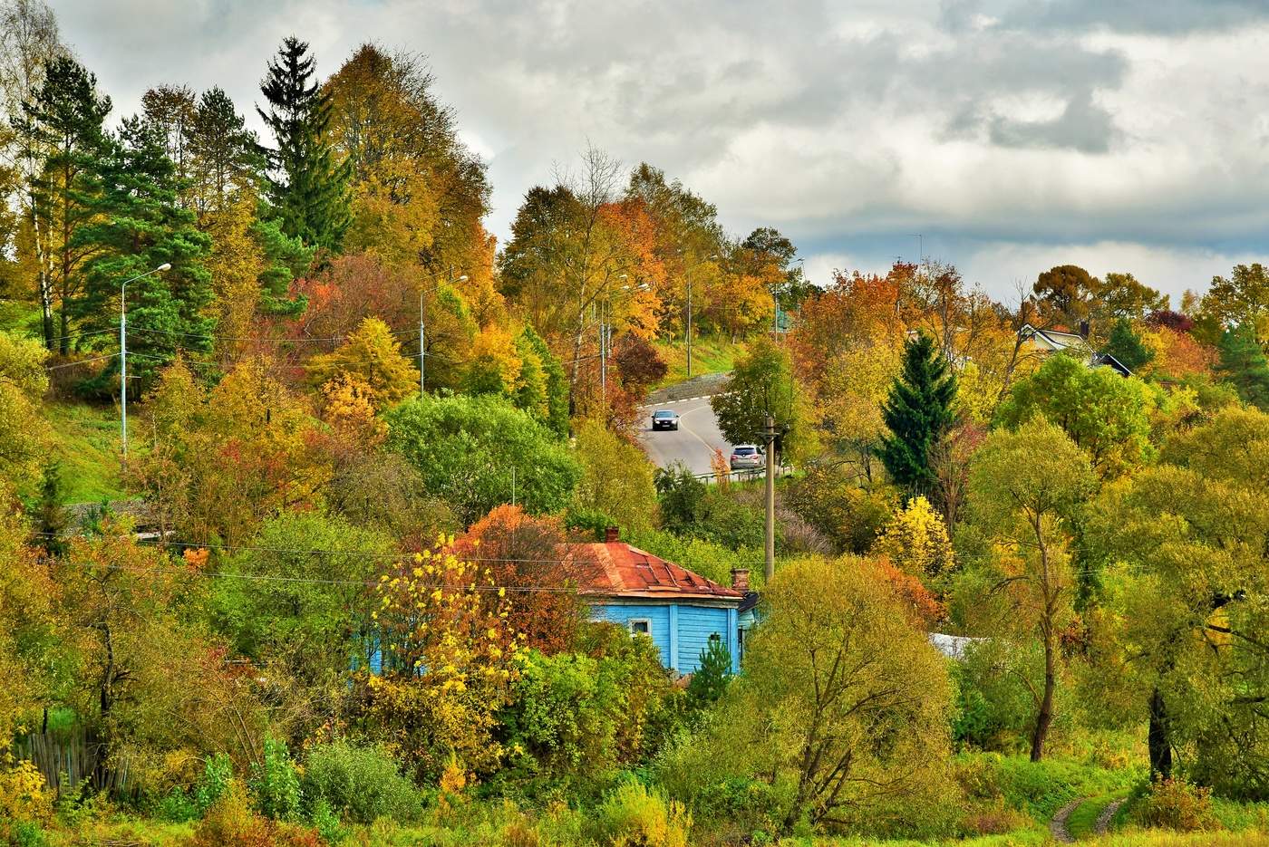 "Бывает осень с разным настроением ..."