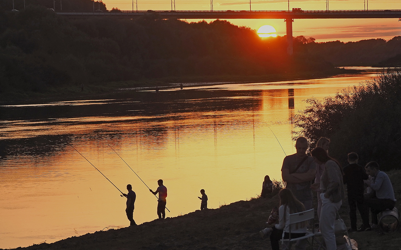 Золотой закат на Оке