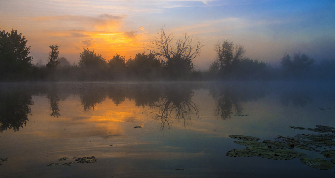 Рассветный час.