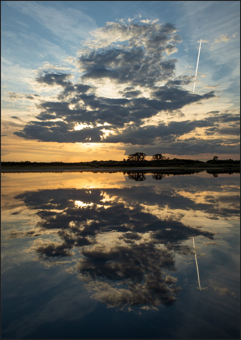 И про отражение, и про симметрию, и про...