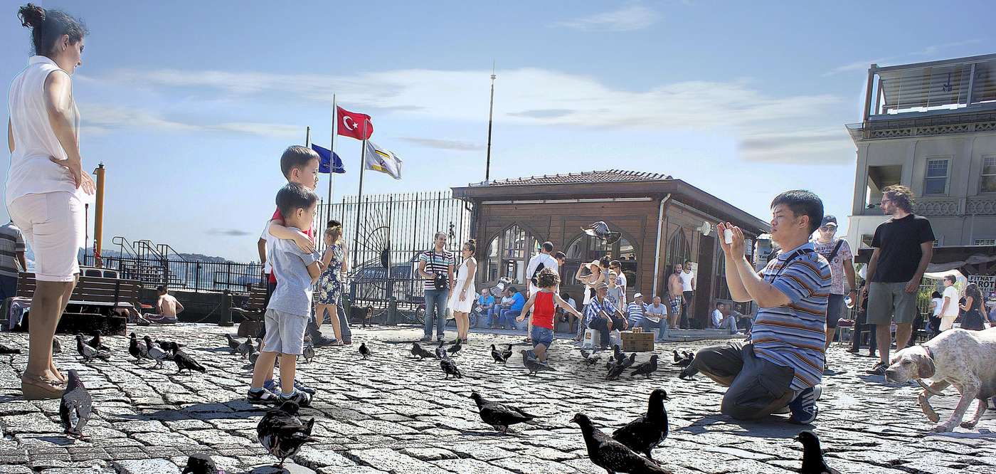 Уличная сценка